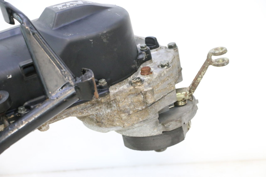 photo de MOTOR TNT MOTOR ROMA 12' 2T 50 (2007 - 2018) - Detalles de los puntos de fijación