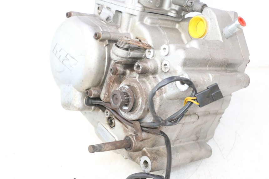 photo de MOTOR MZ RT 125 (2000 - 2008) - Estado de la superficie y material