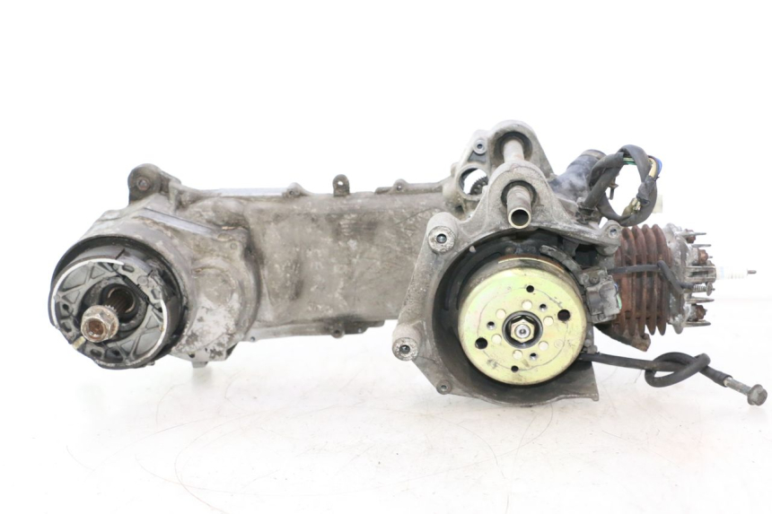 photo de MOTOR KEEWAY RY6 2T 50 (2011 - 2019) - Ángulo de visión alternativo