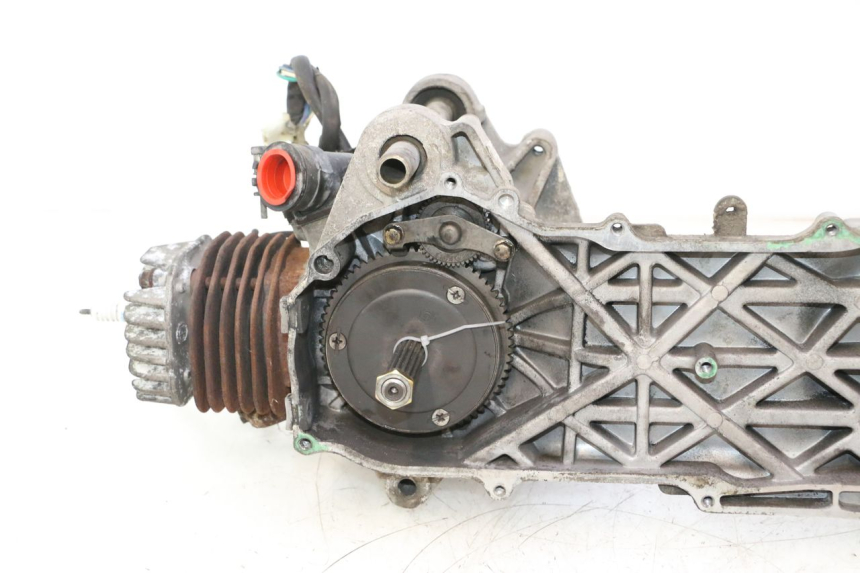 photo de MOTOR KEEWAY RY6 2T 50 (2011 - 2019) - Zoom estado de uso