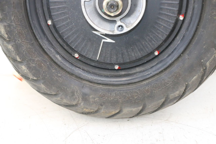 photo de MOTOR BAIKU SAKURA 1 (2021 - 2025) - Enfoque en la estructura