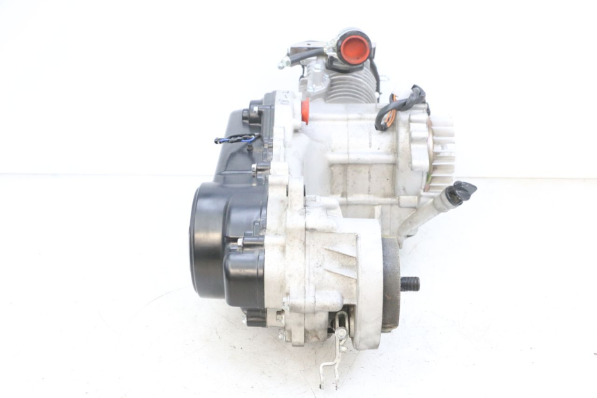 photo de MOTOR JM MOTORS SANTANA EVO 50 (2024 - 2026) - Enfoque en la estructura