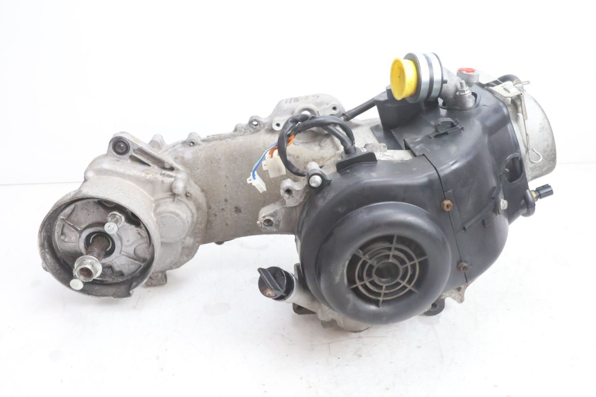 photo de MOTOR JM MOTORS SANTANA EVO 50 (2024 - 2026) - Estado de la superficie y material