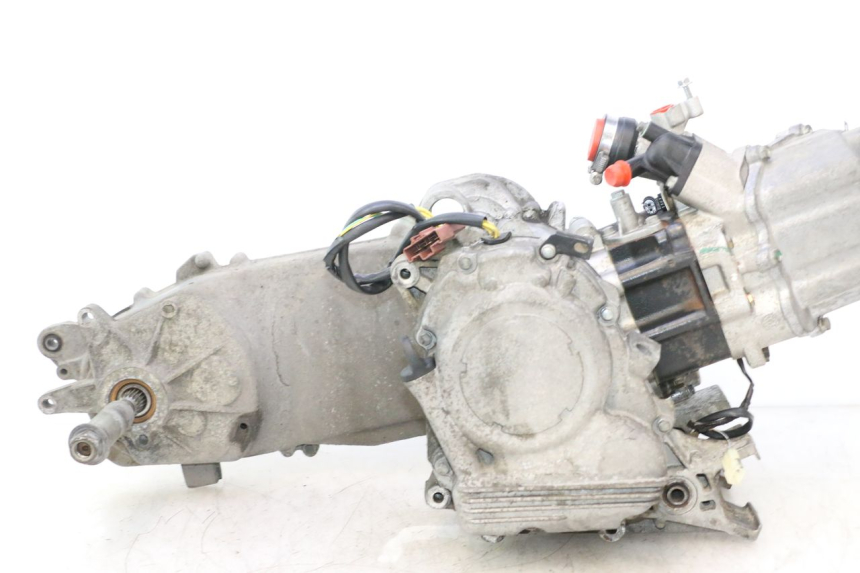 photo de MOTOR PEUGEOT SATELIS 125 (2013 - 2018) - Otra vista del artículo