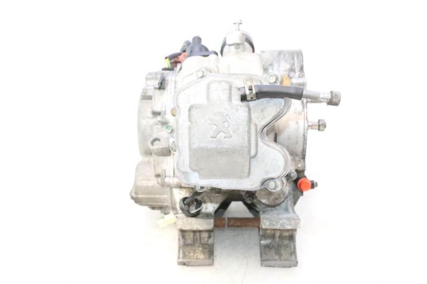 photo de MOTOR PEUGEOT SATELIS 125 (2013 - 2018) - Ángulo de visión alternativo