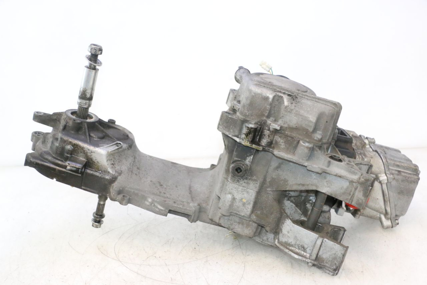 photo de MOTOR PEUGEOT SATELIS 125 (2013 - 2018) - Estado de la superficie y material