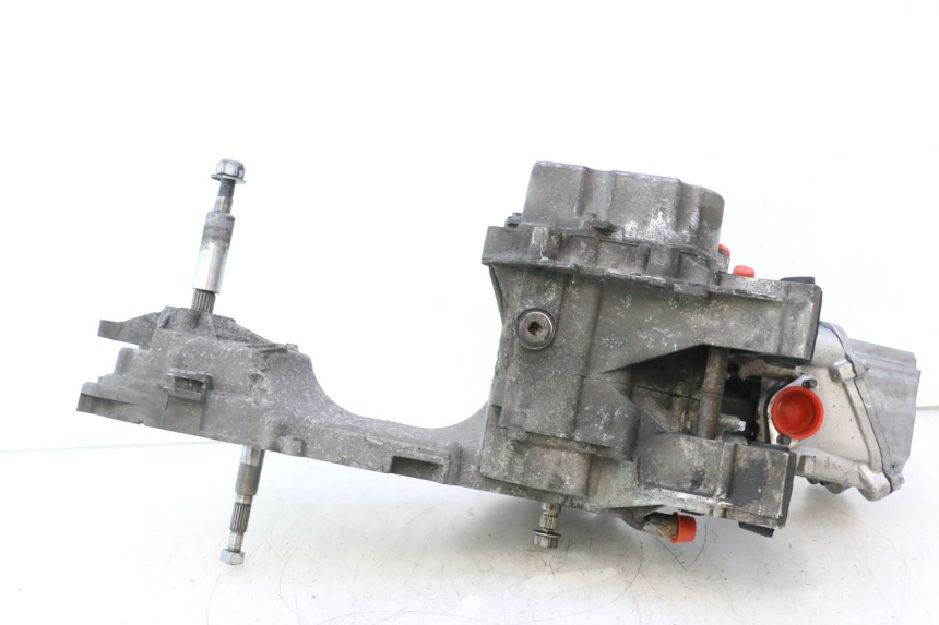 photo de MOTOR PEUGEOT SATELIS 125 (2006 - 2009) - Enfoque en la estructura