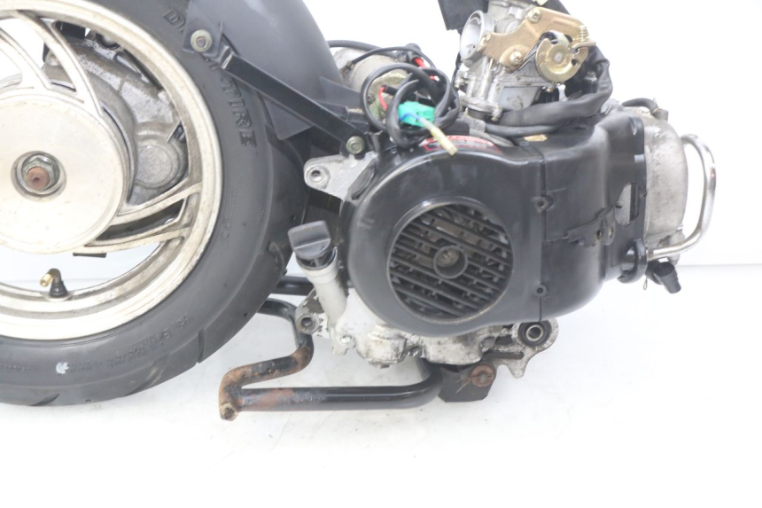 photo de MOTOR JM MOTORS SC 4T 50 (2012 - 2017) - Estado de la superficie y material