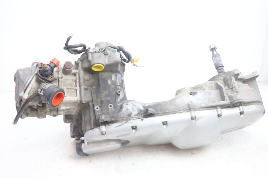 photo de MOTOR APRILIA SCARABEO GT 125 (1999 - 2007) - Zoom sobre los componentes