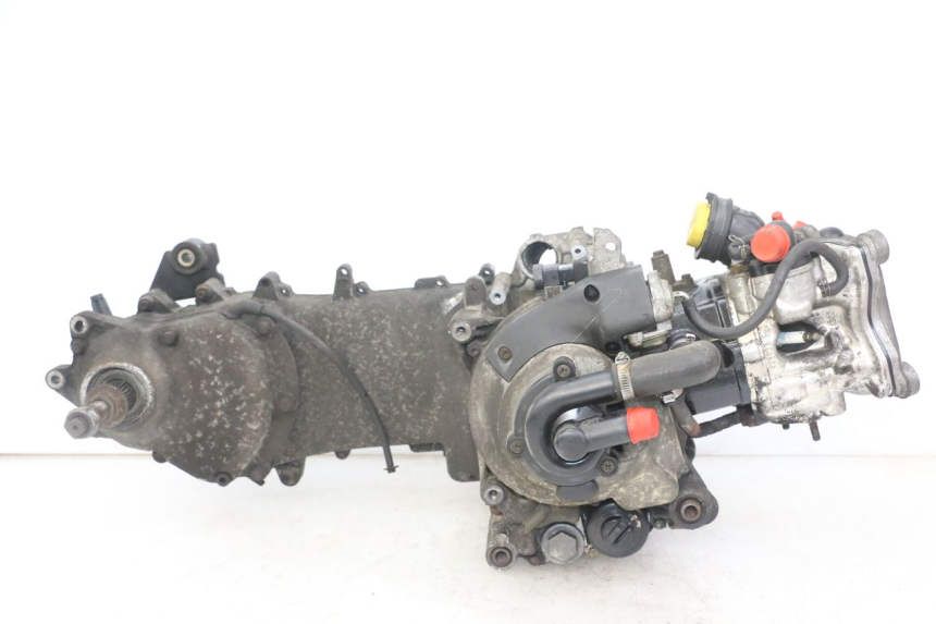 photo de MOTOR APRILIA SCARABEO GT TOURING 125 (1999 - 2005) - Características distintivas