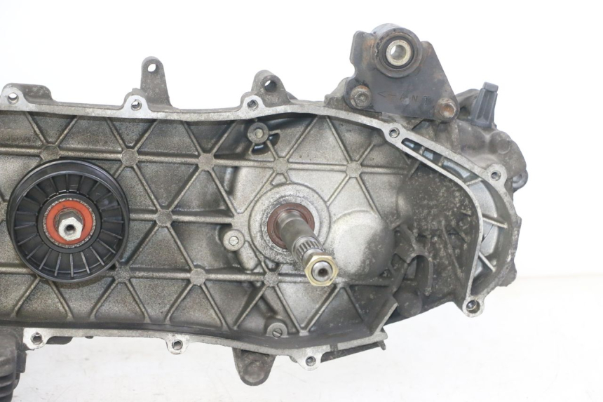 photo de MOTOR APRILIA SCARABEO GT TOURING 125 (1999 - 2005) - Inspección visual detallada