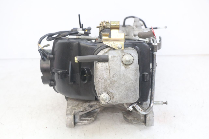 photo de MOTOR HONDA SCV LEAD 100 (2003 - 2007) - Características distintivas
