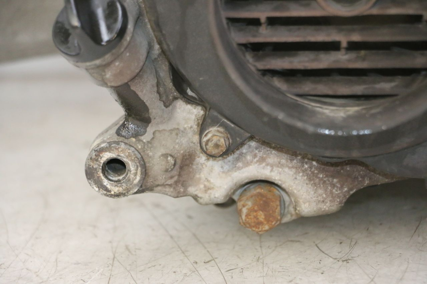 photo de MOTOR HONDA SCV LEAD 100 (2003 - 2007) - Otra perspectiva