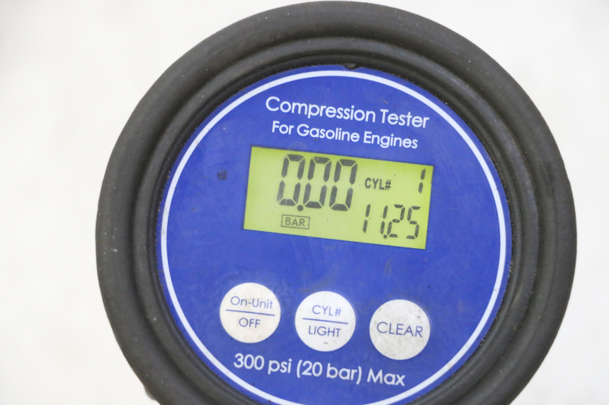 photo de MOTOR HONDA SCV LEAD 100 (2003 - 2007) - Estado de la superficie y material