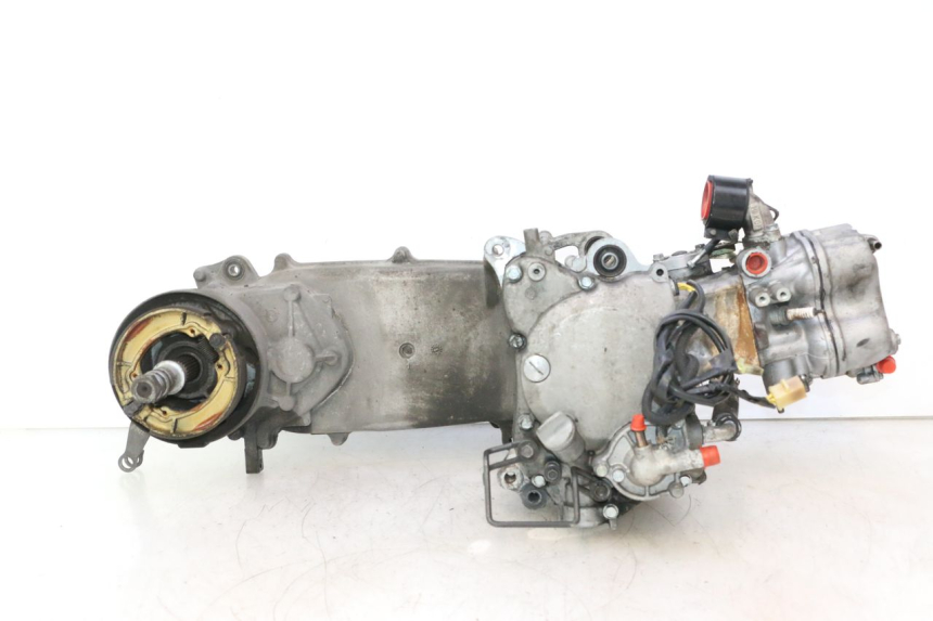 photo de MOTOR HONDA SH 125 (2001 - 2003) - Otra perspectiva
