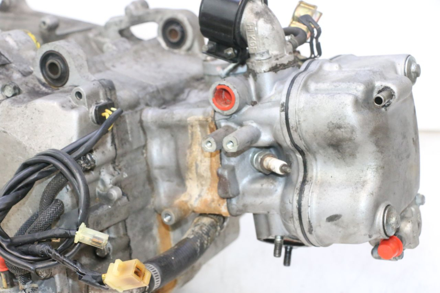photo de MOTOR HONDA SH 125 (2001 - 2003) - Estado de la superficie y material
