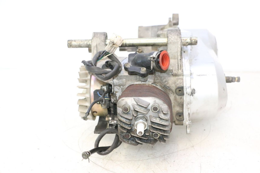 photo de MOTOR RIDE SLASH 2T 50 (2012 - 2014) - Zoom sobre los componentes