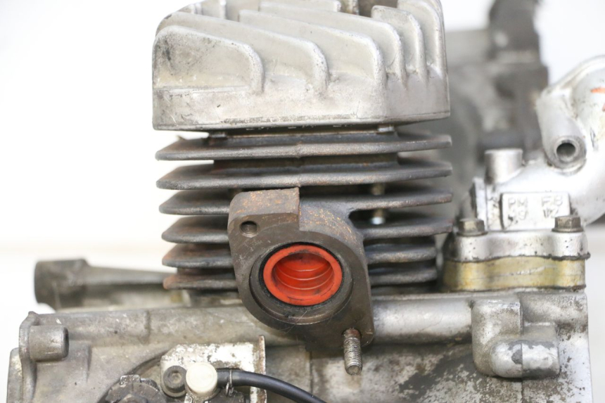 photo de MOTOR PEUGEOT SPEEDAKE 50 (1995 - 1997) - Ángulo de visión alternativo