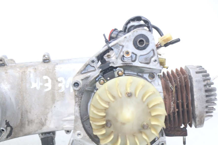 photo de MOTOR PEUGEOT SPEEDFIGHT 3 AIR 50 (2009 - 2015) - Zoom sobre los componentes