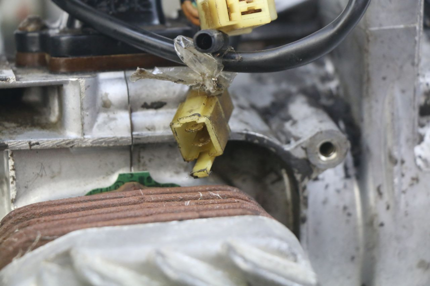 photo de MOTOR PEUGEOT SPEEDFIGHT 3 AIR 50 (2009 - 2015) - Enfoque en la estructura