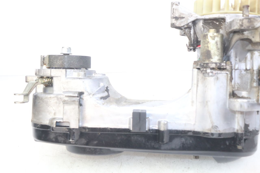 photo de MOTOR PEUGEOT SPEEDFIGHT 3 AIR 50 (2009 - 2015) - Detalles de los puntos de fijación