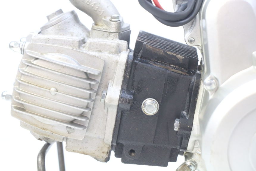 photo de MOTOR CHINESE QUAD SPEEDY DELUXE 125 - Ángulo de visión alternativo