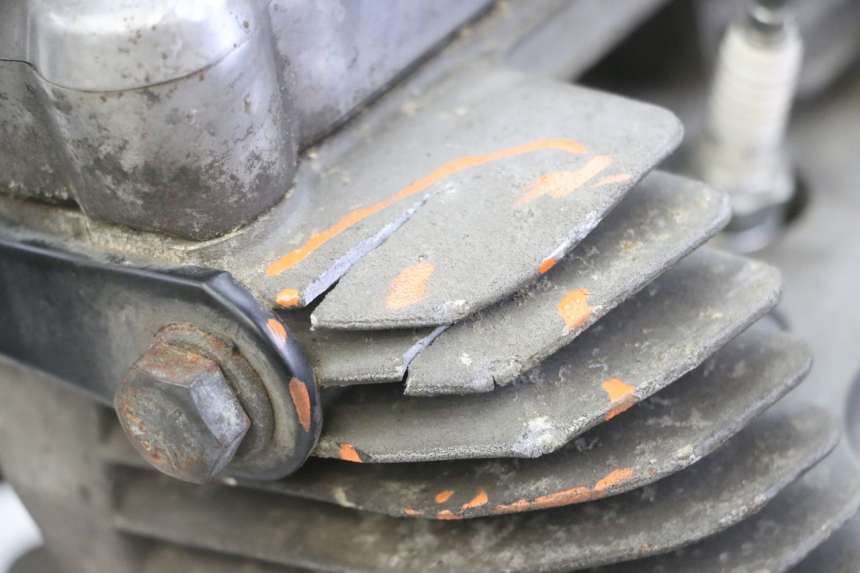 photo de MOTOR HARLEY DAVIDSON SPORTSTER XL CUSTOM 883 (1999 - 2006) - Inspección visual detallada