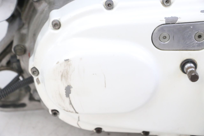 photo de MOTOR HARLEY DAVIDSON SPORTSTER XL CUSTOM 883 (1999 - 2006) - Ángulo de visión alternativo