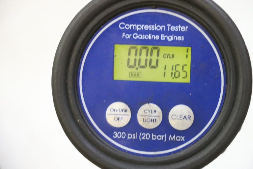 photo de MOTOR TRIUMPH SPRINT 900 (1995 - 1998) - Zoom estado de uso