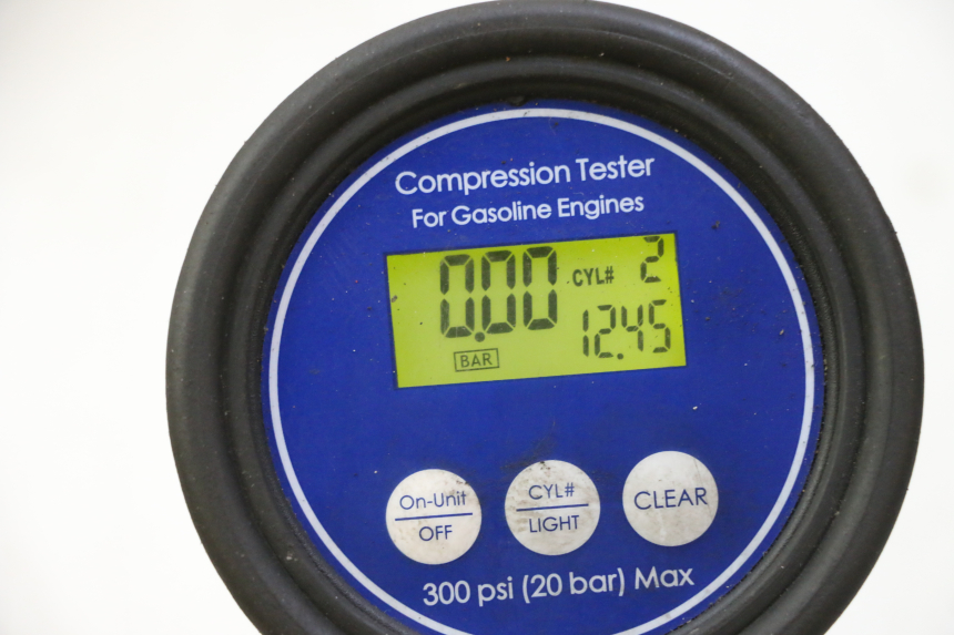 photo de MOTOR TRIUMPH SPRINT 900 (1995 - 1998) - Otra perspectiva