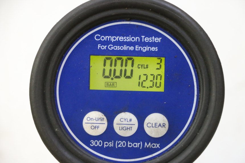 photo de MOTOR TRIUMPH SPRINT 900 (1995 - 1998) - Primer plano técnico