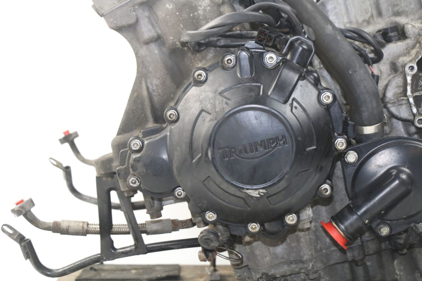 photo de MOTOR TRIUMPH SPRINT ST ABS 1050 (2005 - 2007) - Detalles de los puntos de fijación