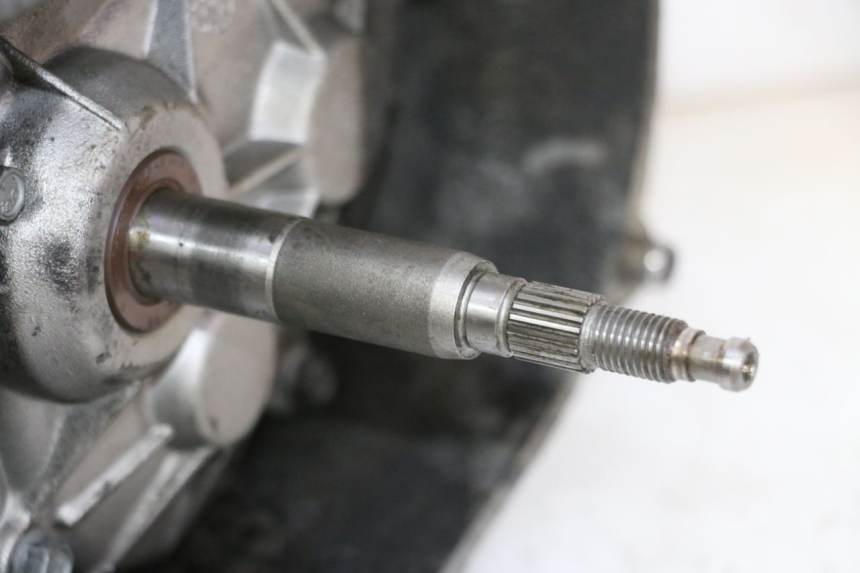 photo de MOTOR APRILIA SR R 2T LC 50 (2018 - 2021) - Otra perspectiva