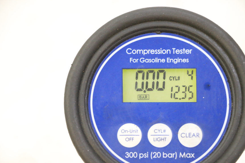 photo de MOTOR HONDA ST PAN EUROPEAN 1300 (2002 - 2013) - Marcados y referencias originales