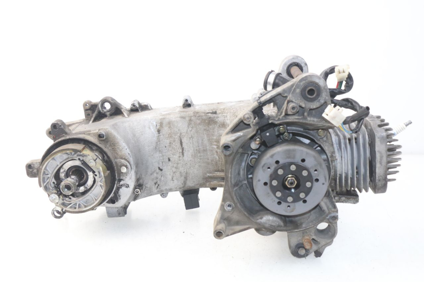photo de MOTOR PEUGEOT STREETZONE 2T 50 (2014 - 2019) - Otra vista del artículo