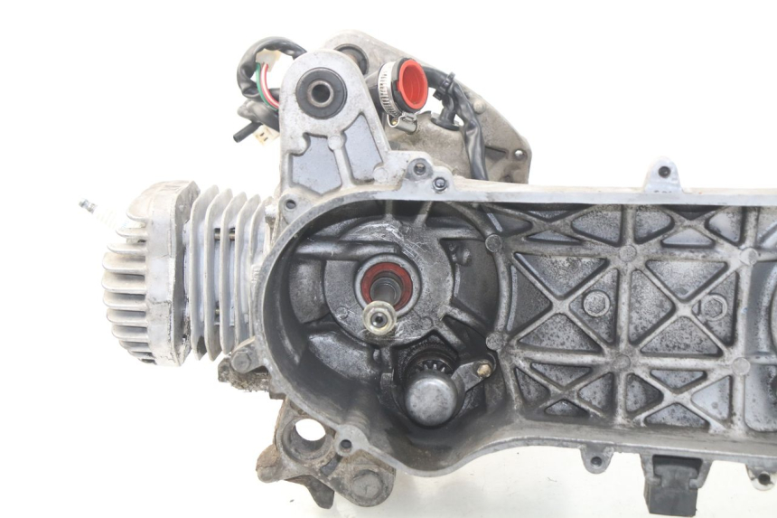 photo de MOTOR PEUGEOT STREETZONE 2T 50 (2014 - 2019) - Foto de producto adicional