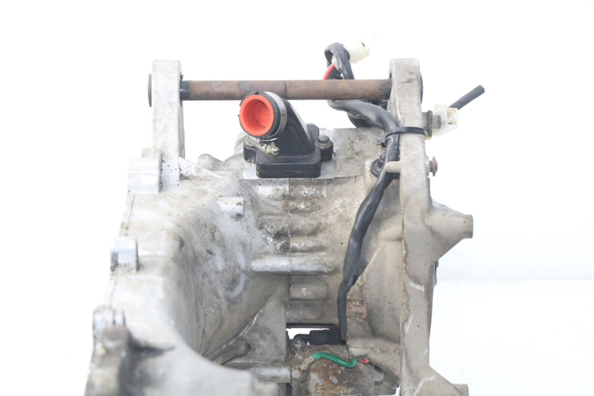 photo de MOTOR PEUGEOT STREETZONE 2T 50 (2014 - 2019) - Detalles de los puntos de fijación