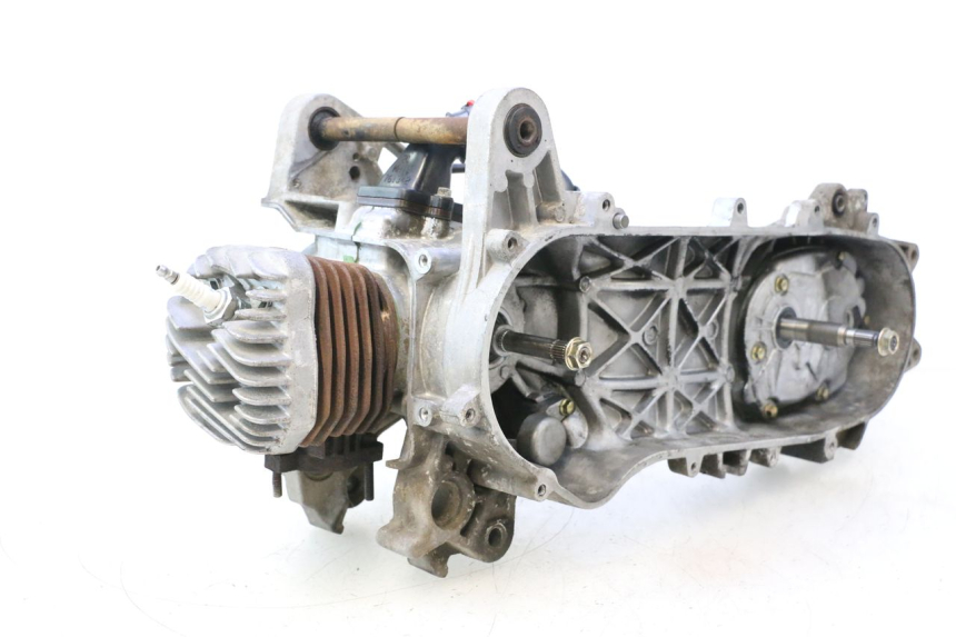 photo de MOTOR PEUGEOT STREETZONE NAKED 2T 50 (2014 - 2018) - Vista principal