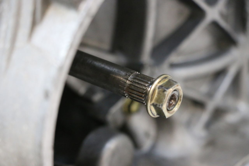 photo de MOTOR PEUGEOT STREETZONE NAKED 2T 50 (2014 - 2018) - Zoom estado de uso