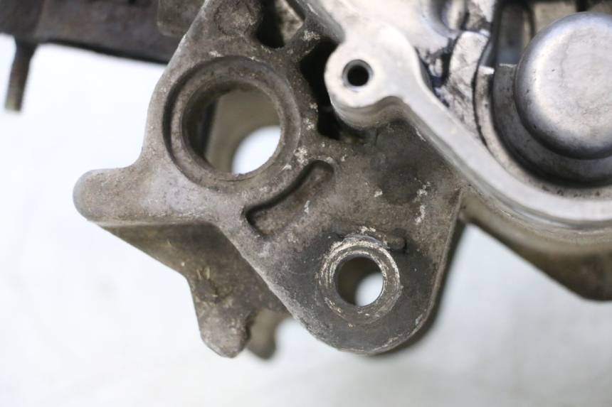photo de MOTOR PEUGEOT STREETZONE NAKED 2T 50 (2014 - 2018) - Estado de la superficie y material