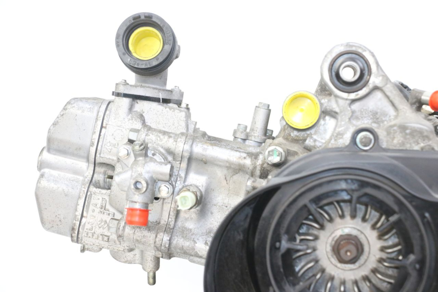 photo de MOTOR SUZUKI BURGMAN 125 (2018 - 2021) - Inspección visual detallada