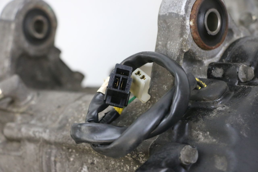 photo de MOTOR SUZUKI BURGMAN 125 (2018 - 2021) - Estado de la superficie y material