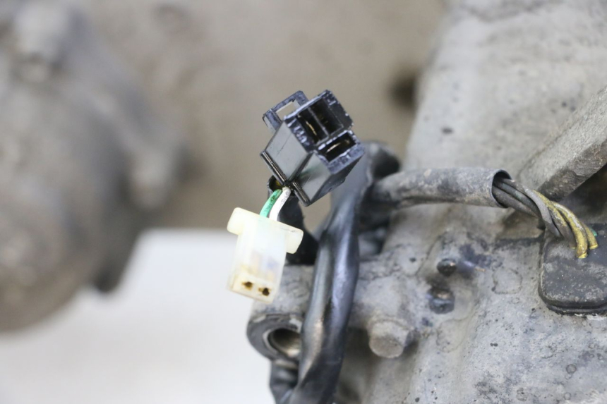 photo de MOTOR SUZUKI BURGMAN 125 (2018 - 2021) - Estado de la superficie y material