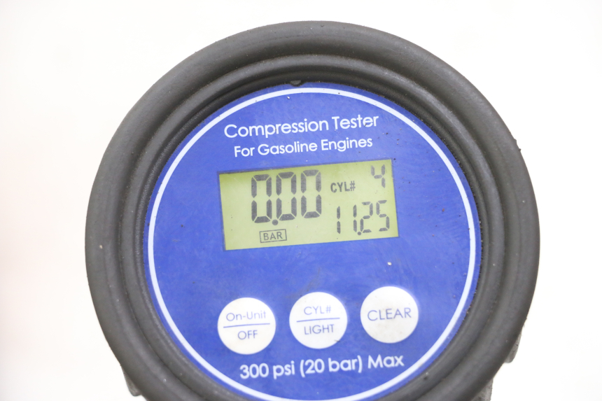 photo de MOTOR SUZUKI GSX F GSXF 650 (2007 - 2015) - Estado de la superficie y material