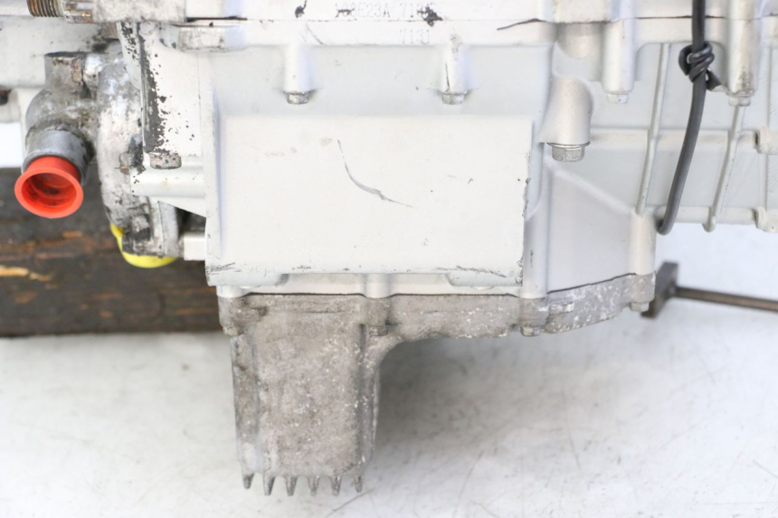 photo de MOTOR SUZUKI GSX F GSXF 650 (2007 - 2015) - Detalles de los puntos de fijación