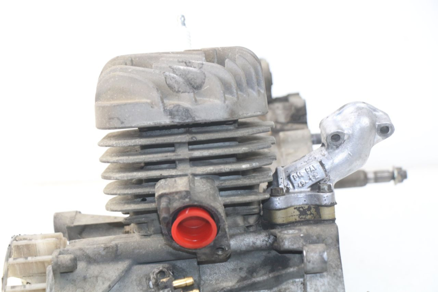photo de MOTOR PEUGEOT SV 80 (1993 - 1997) - Primer plano técnico