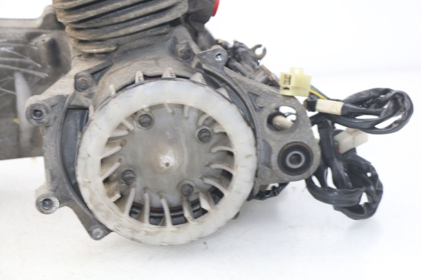 photo de MOTOR PEUGEOT SV 80 (1993 - 1997) - Estado de la superficie y material