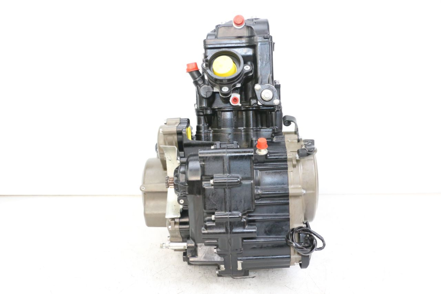 photo de MOTOR HUSQVARNA SVARTPILEN 401 (2018 - 2023) - Detalles de los puntos de fijación