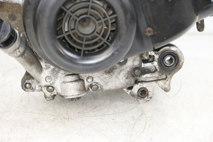 photo de MOTOR NECO TEMPO 4T 50 (2022 - 2026) - Zoom sobre los componentes