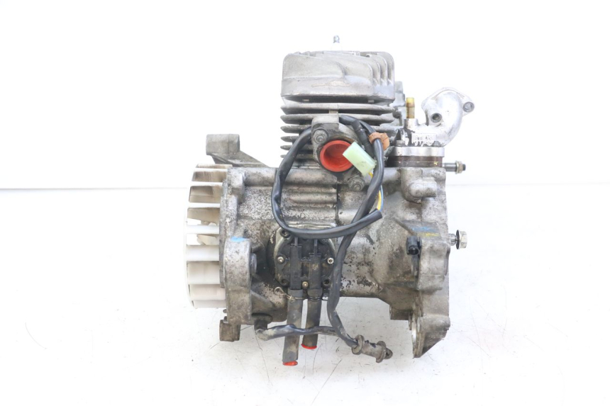 photo de MOTOR PEUGEOT TKR TREKKER FURIOUS 50 (2005 - 2014) - Ángulo de visión alternativo